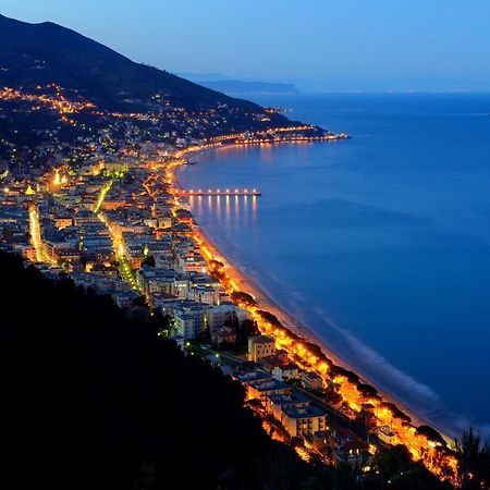 Gigi'S House Apartment Alassio Exterior foto