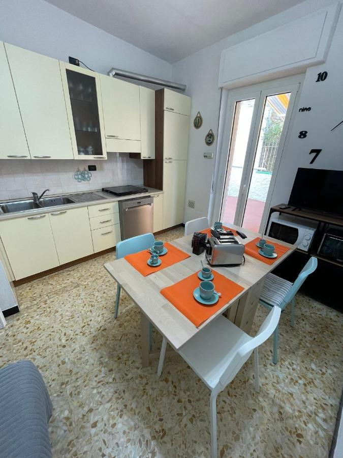 Gigi'S House Apartment Alassio Exterior foto